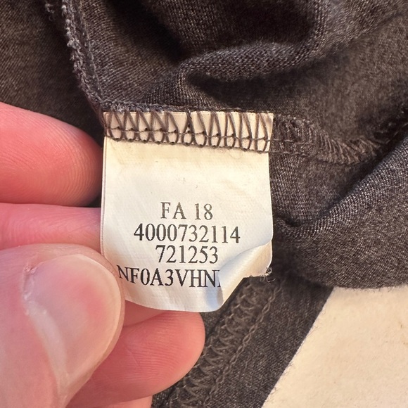 The North Face Men’s XL THIS IS SOLD - Picture 6 of 8